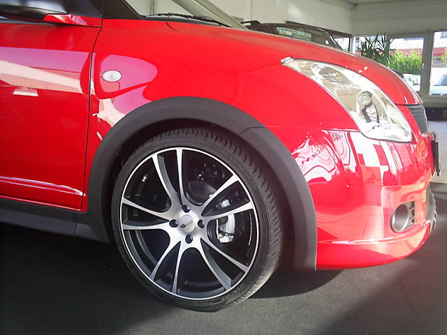 Suzuki () Swift lll:  