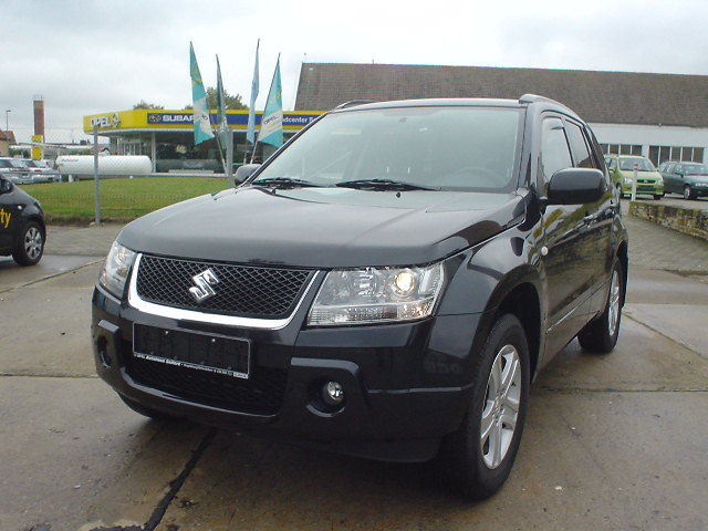 Suzuki () Grand Vitara II:  