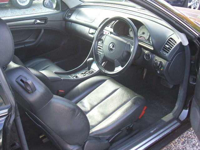 Mercedes Benz () CLK (C208):  