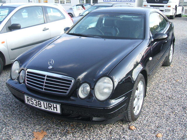 Mercedes Benz () CLK (C208):  