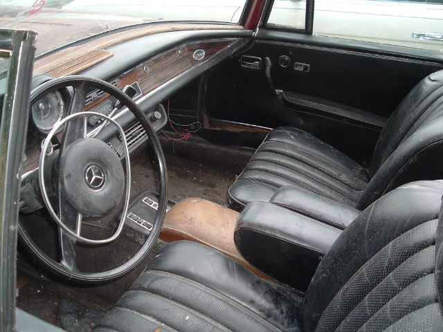Mercedes Benz () Cabriolet (W111):  