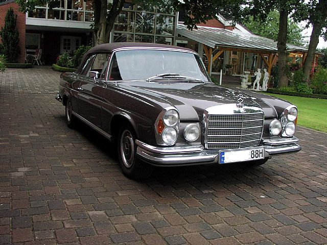 Mercedes Benz () Cabriolet (W111):  