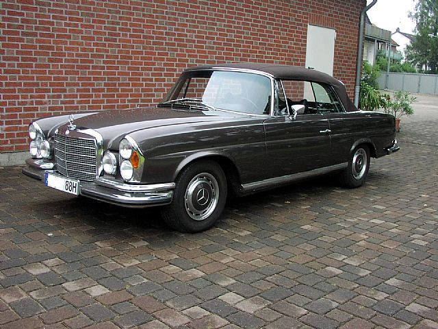 Mercedes Benz () Cabriolet (W111):  