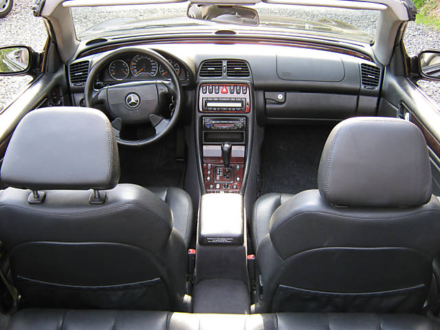 Mercedes Benz () CLK (A208) Cabrio:  