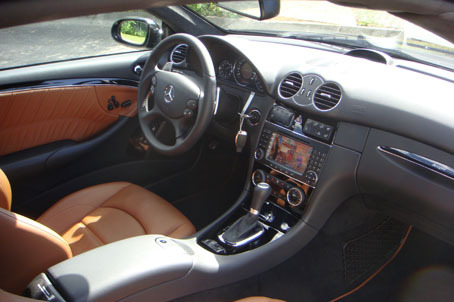 Mercedes Benz () CLK (A209) Cabrio:  