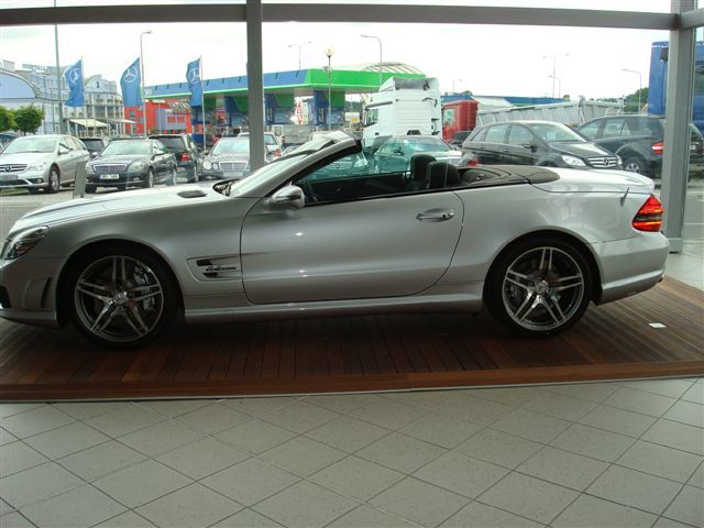 Mercedes Benz () SL (R230):  