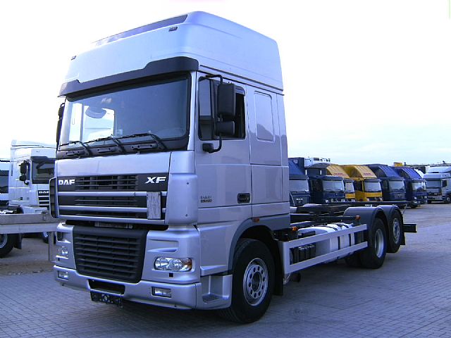 DAF () XF95:  