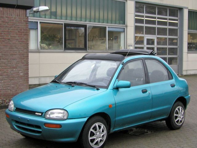 Mazda () 121 II (DB):  