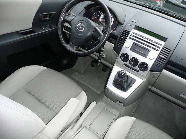Mazda () 5 I (CR):  
