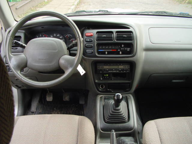 Suzuki () Escudo (Vitara) II:  