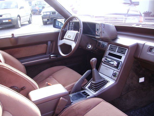 Mazda () 929 HV:  