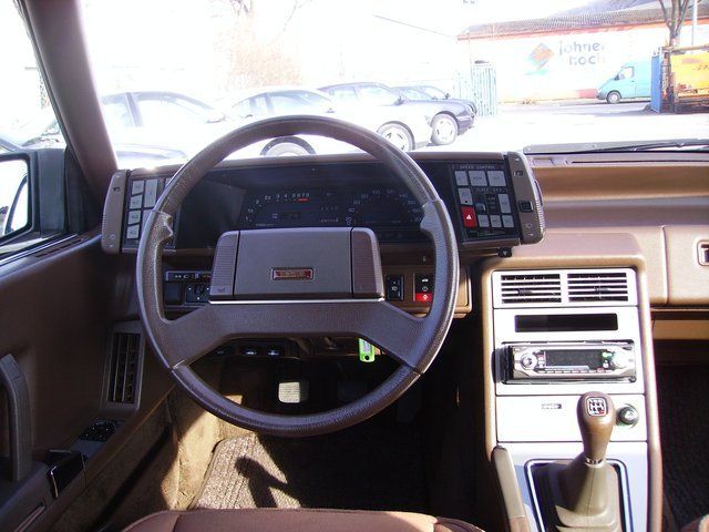 Mazda () 929 HV:  