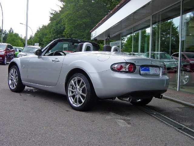 Mazda () MX-5 III Miata (NC):  