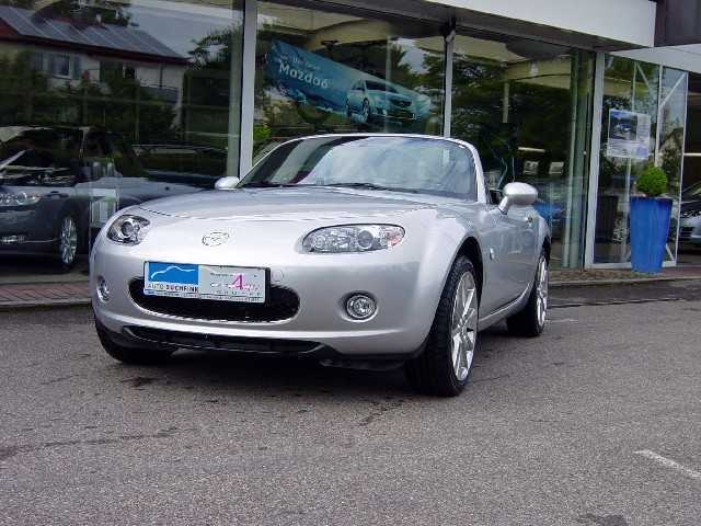 Mazda () MX-5 III Miata (NC):  