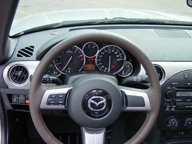 Mazda () MX-5 III Miata (NC):  