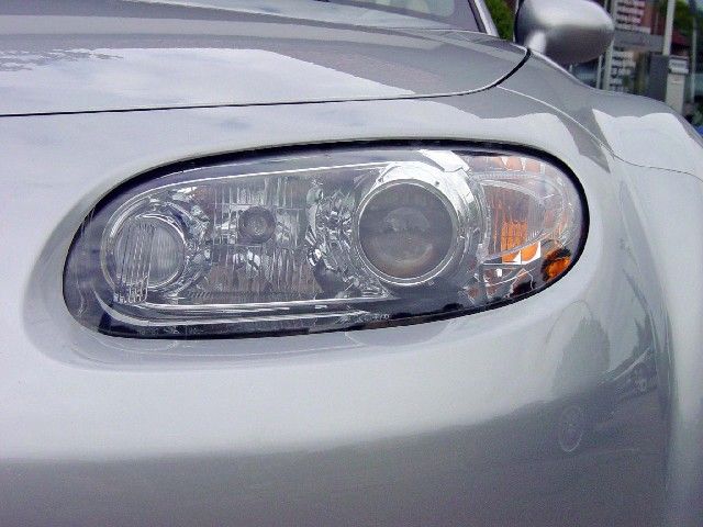 Mazda () MX-5 III Miata (NC):  