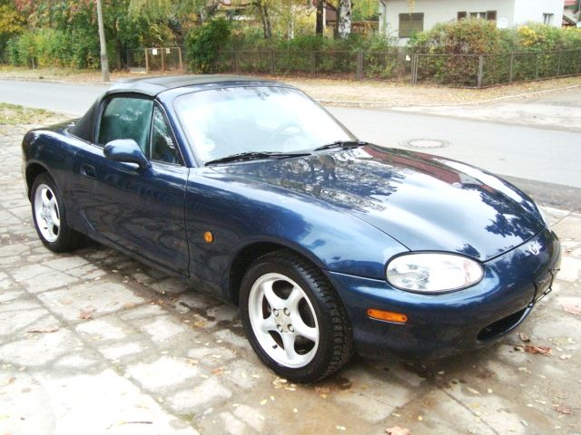 Mazda () MX-5 II Miata (NB):  