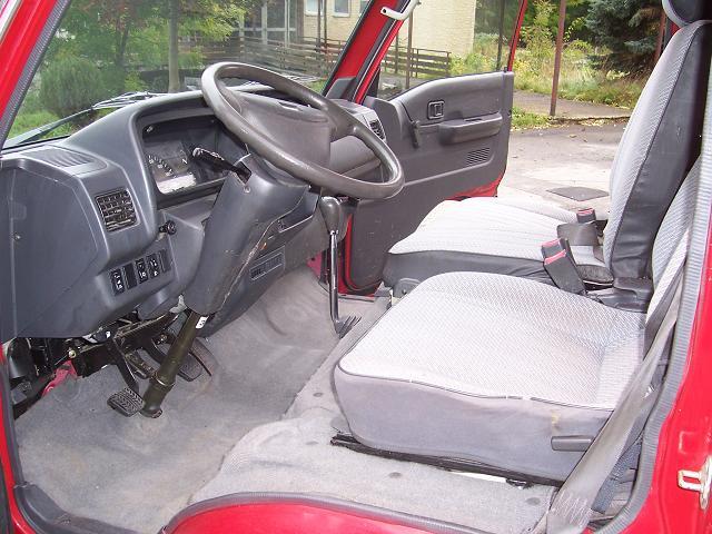 Mazda () E2000,2200:  