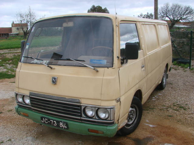 Nissan () Caravan, Urvan (E23):  
