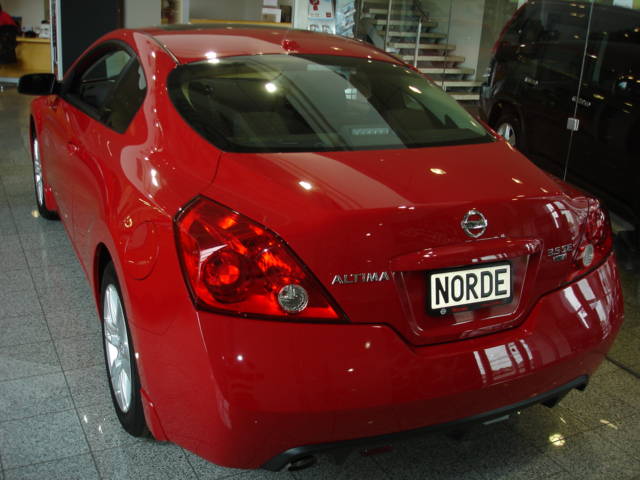 Nissan () Altima IVCoupe (CL32):  