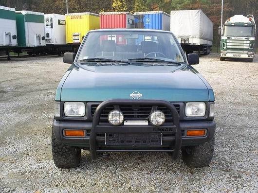 Nissan () Datsun, Navara, Frontier (D21):  