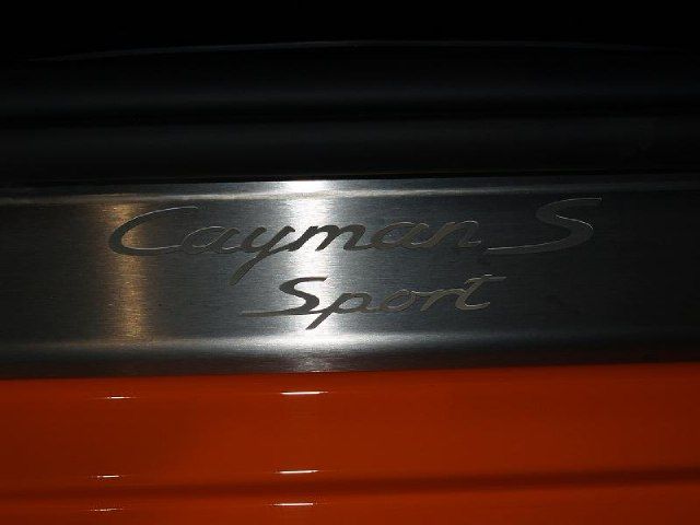 Porsche () Cayman (987):  