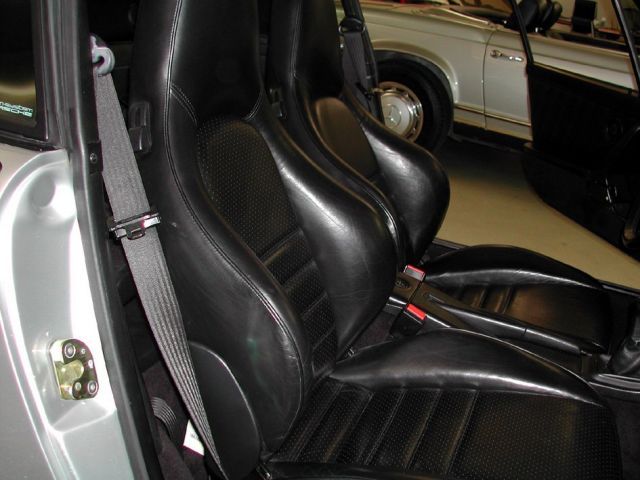 Porsche () 959:  