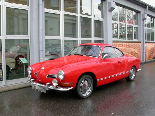 Volkswagen (VW) () Karmann Ghia Coupe:  