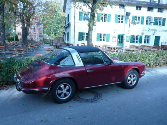 Porsche () 911 (901) T Targa:  