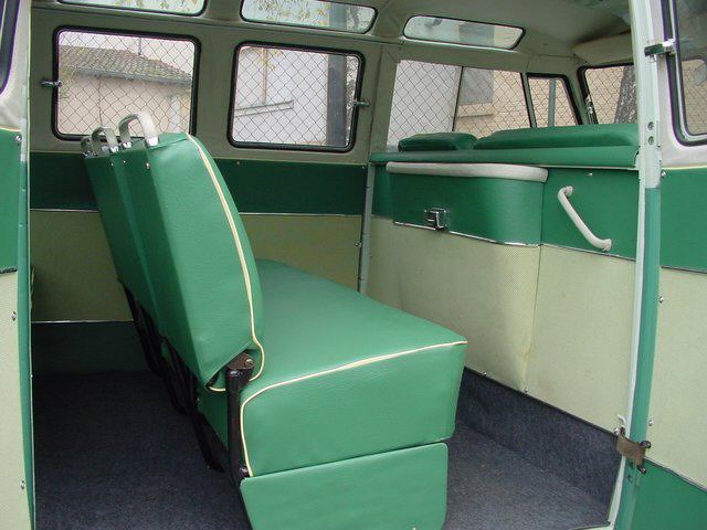 Volkswagen (VW) () Samba T1 Bus:  