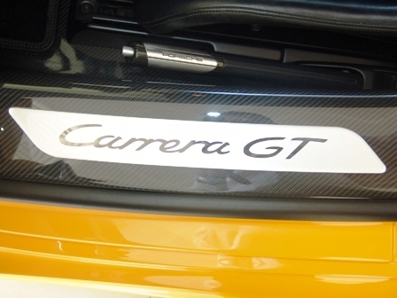 Porsche () Carrera GT:  