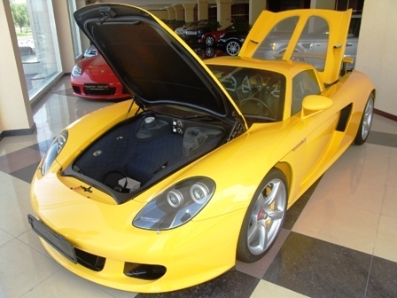 Porsche () Carrera GT:  