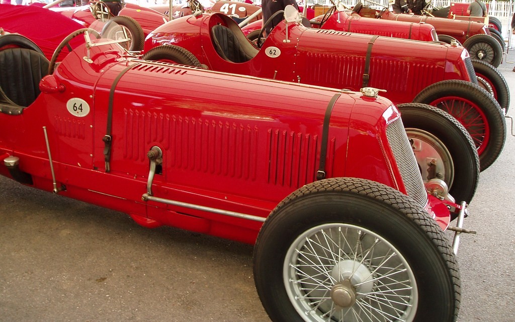 Maserati () 8CM:  