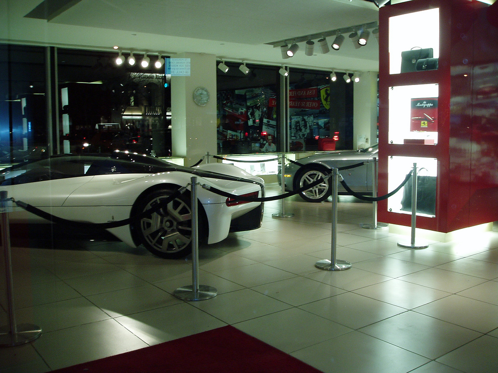 Maserati () Pininfarina Birdcage Concept, 2005:  