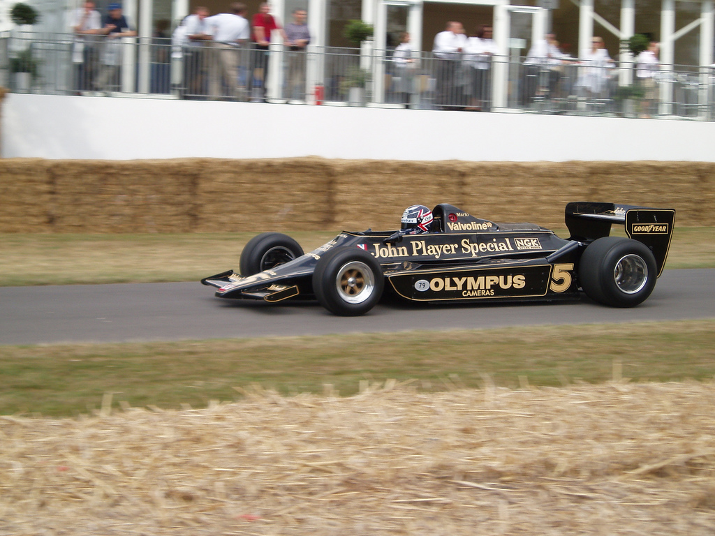 Lotus   () Lotus Cosworth, 79:  