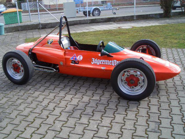 Volkswagen (VW) () Formel Vau:  