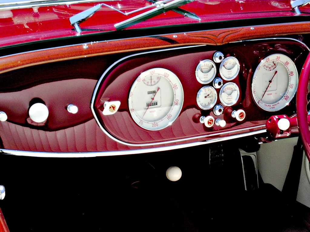 Delahaye () 165 Figoni et Falaschi Cabriolet:  