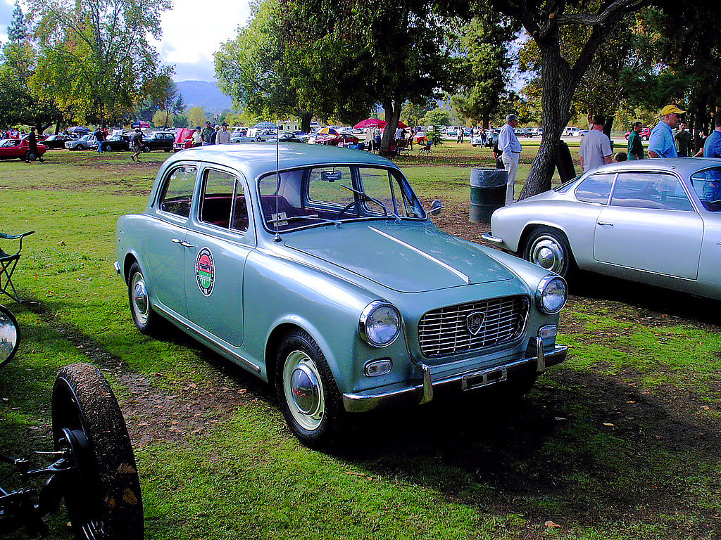 Lancia () Appia:  