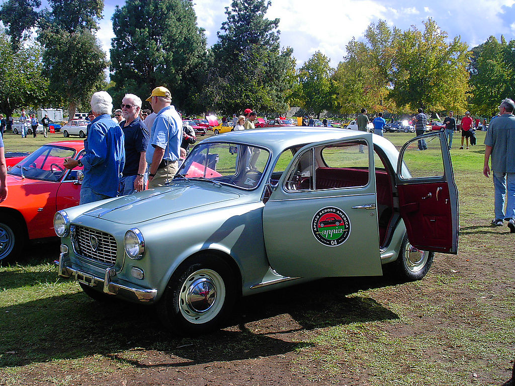Lancia () Appia:  