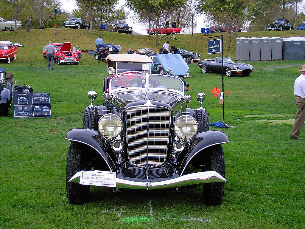 Auburn () 12-65 Salon 12-cyl Speedster, 1933:  