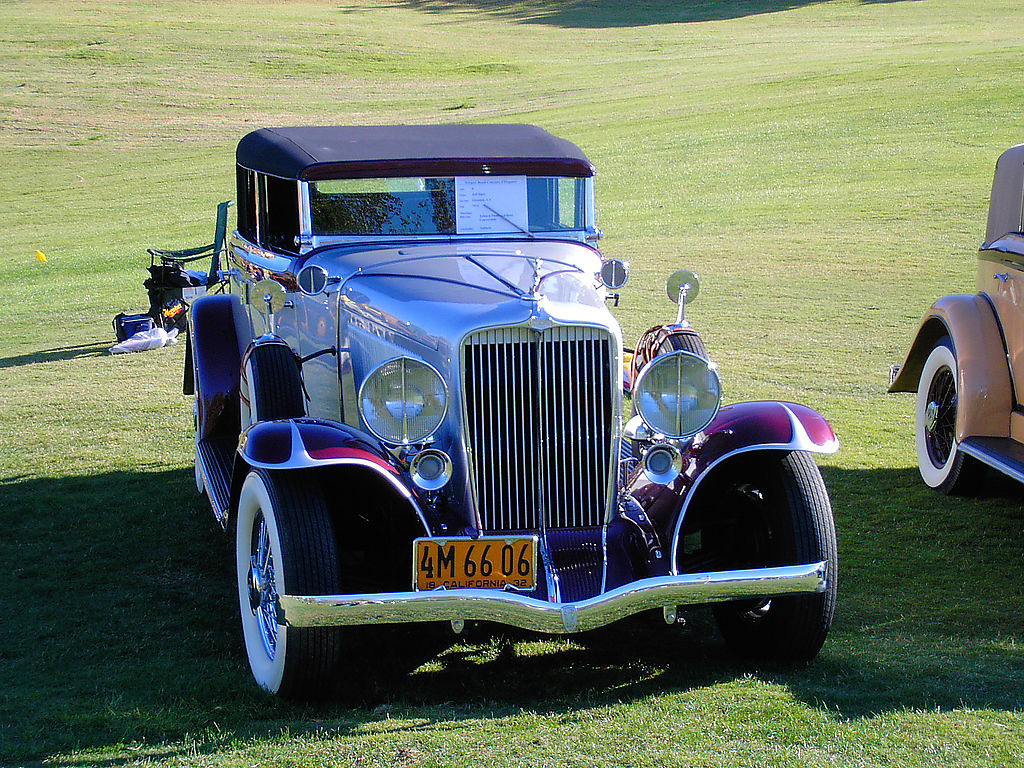Auburn () 12-161A Phaeton Sedan, 1933:  