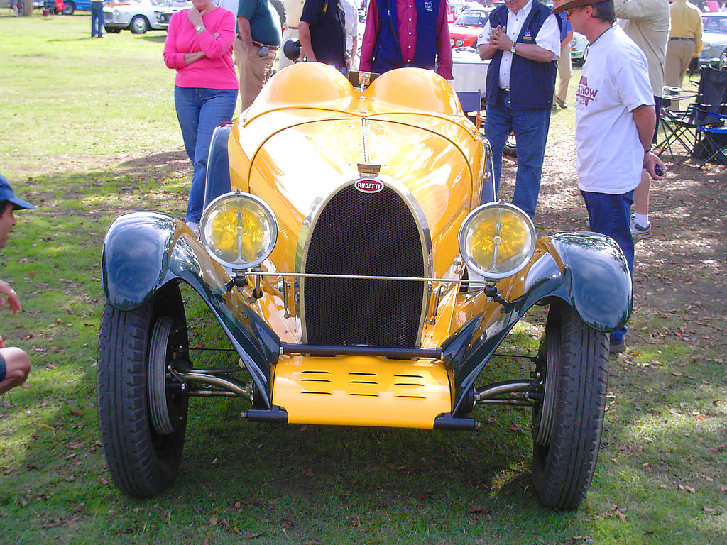 Bugatti () Type 38:  