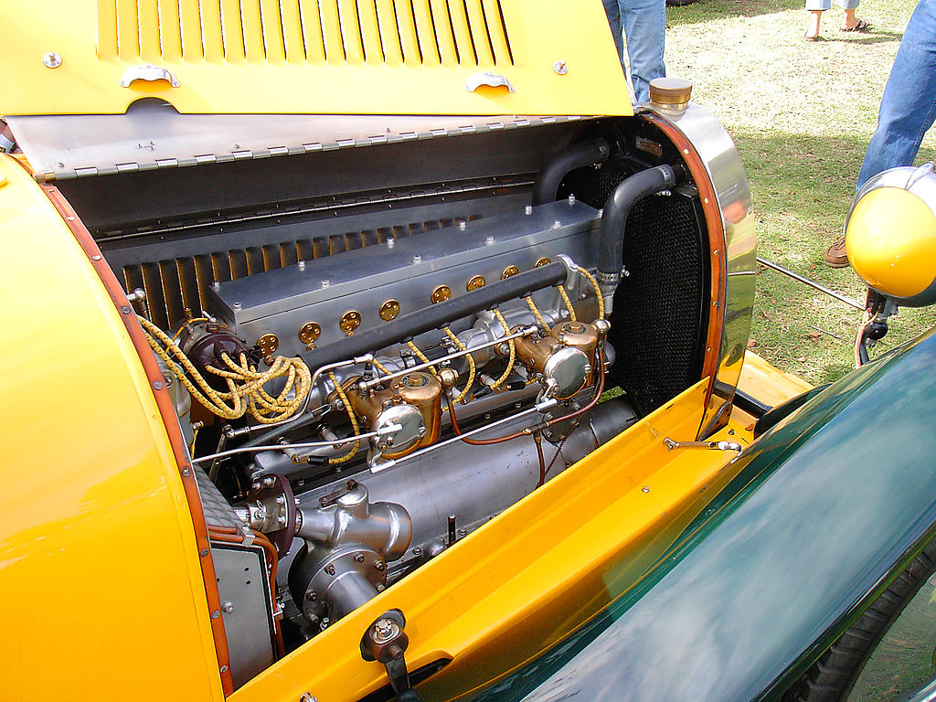 Bugatti () Type 38:  