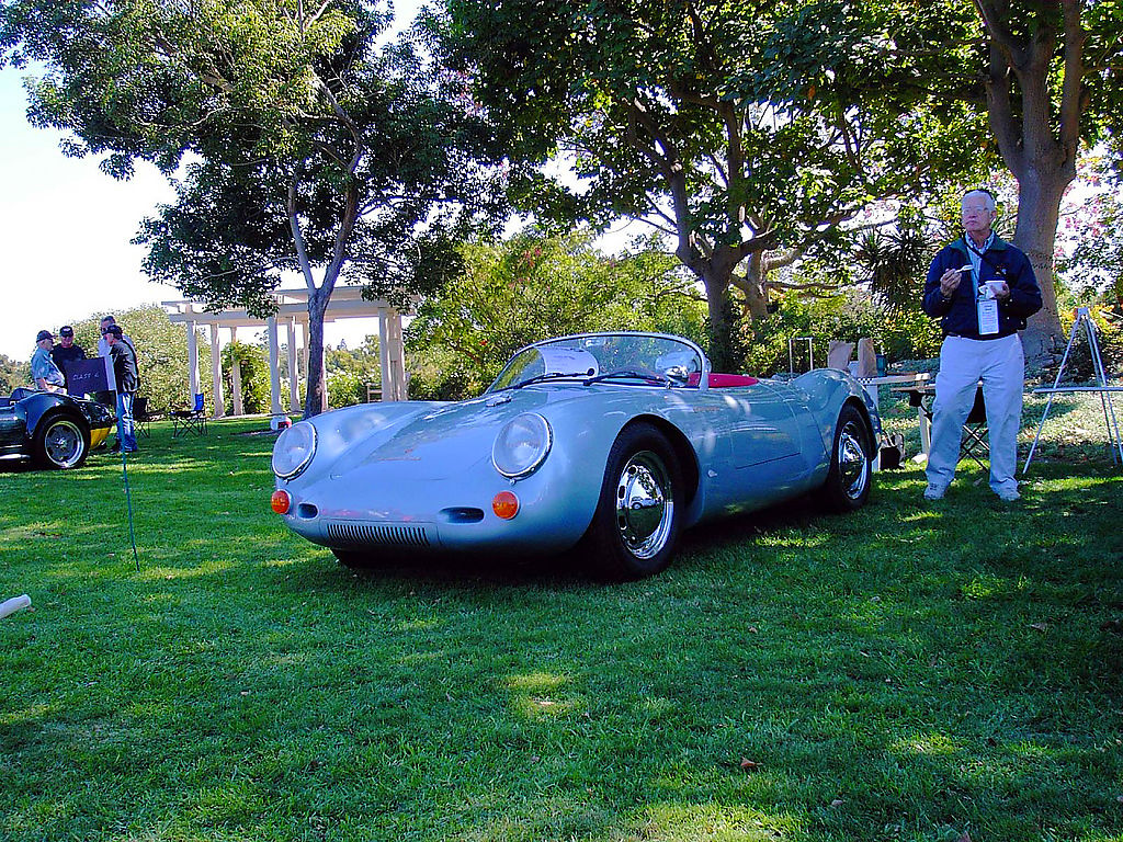 Porsche () 550:  