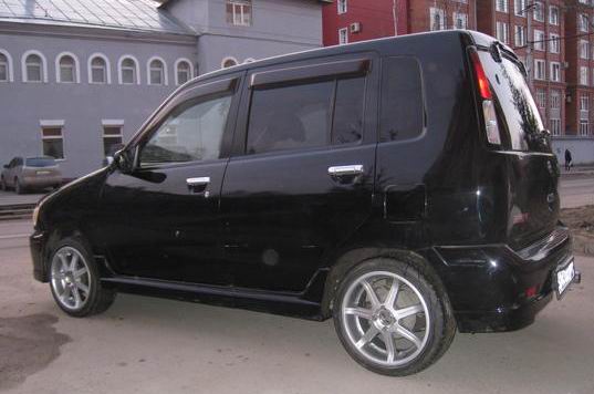 Nissan () Cube I (Z10):  