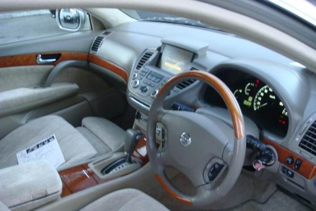 Nissan () Cima IV (F50):  