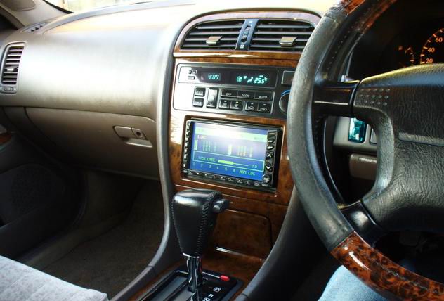 Nissan () Leopard IV (Y33):  
