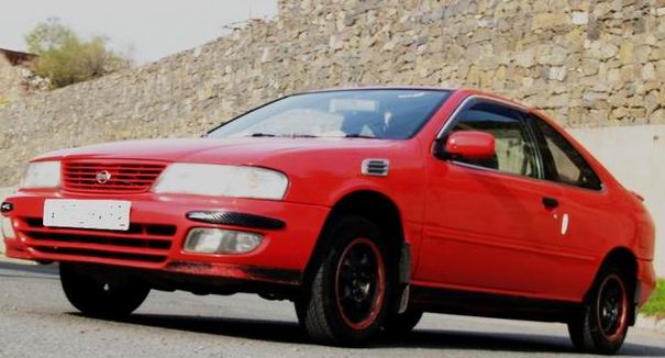 Nissan () Lucino N15:  