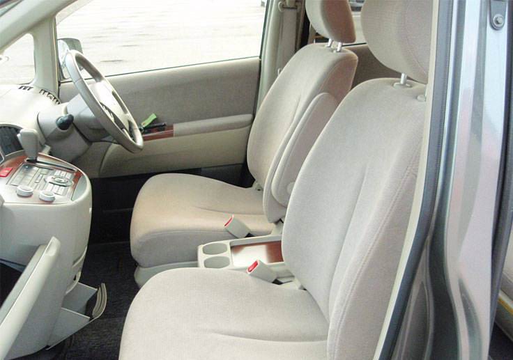 Nissan () Presage II (U31):  