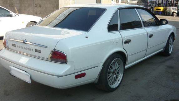 Nissan () President III (G50):  